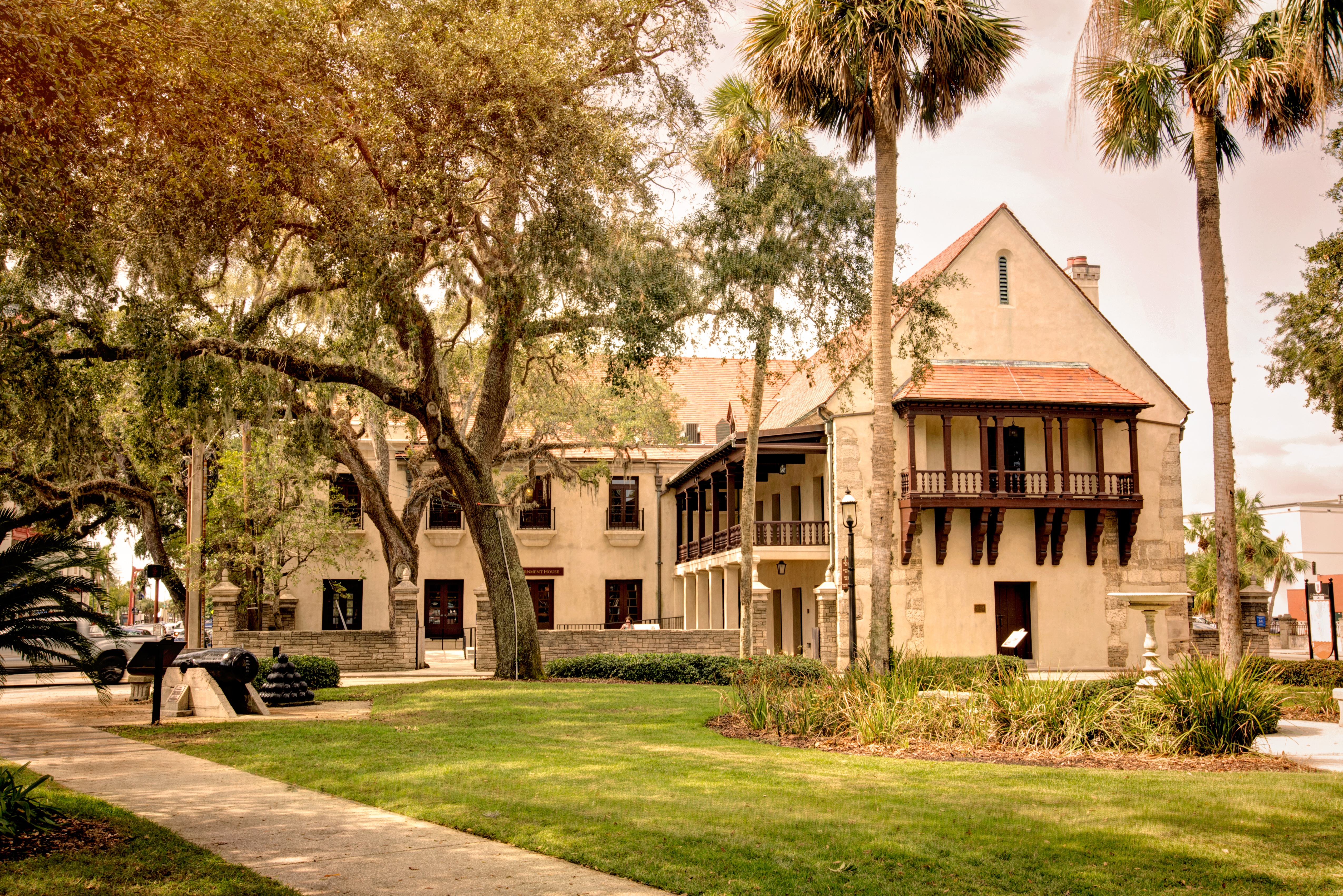 Governor's House Exterior Photo